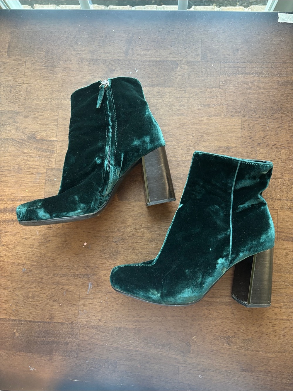 Lola Cruz - Women's Emerald Green Velvet Ankle Boots